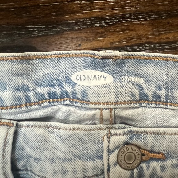 Boyfriend style Old Navy denim Shorts - Picture 3 of 4